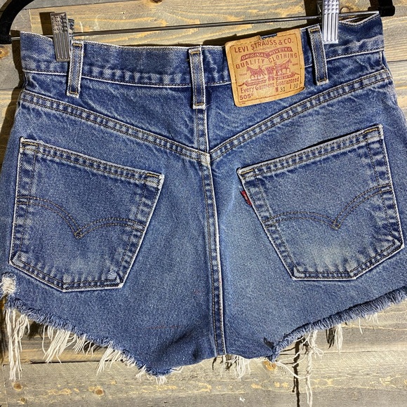 Levi high waist shorts - Picture 8 of 10